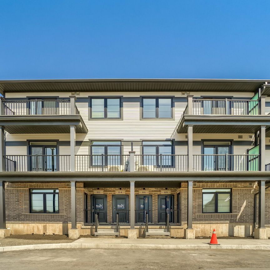 For Lease - 120 Wheat Lane, Kitchener, Ontario - Photo 1