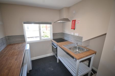 6 bed End Terraced House for Rent - Photo 4