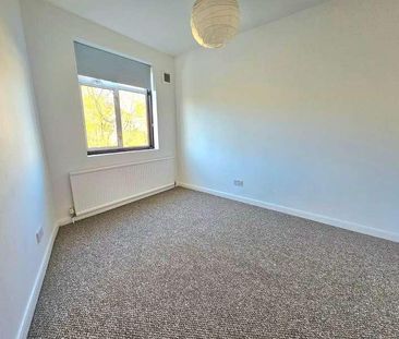 Norfolk Road, Upminster, RM14 - Photo 6