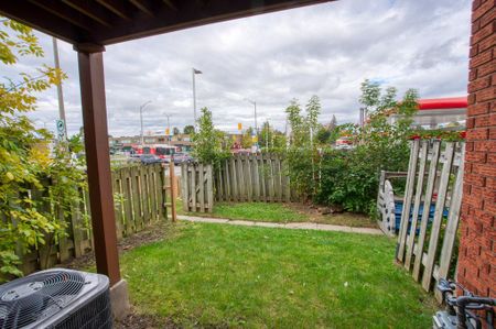 For Lease - 815 A Maitland Avenue, McKellar Heights - Glabar Park and Area, Ontario - Photo 3