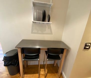 3 Bed Flat, Thomas Lane, BS1 - Photo 6