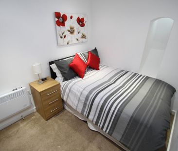 2 bedroom apartment to rent - Photo 1