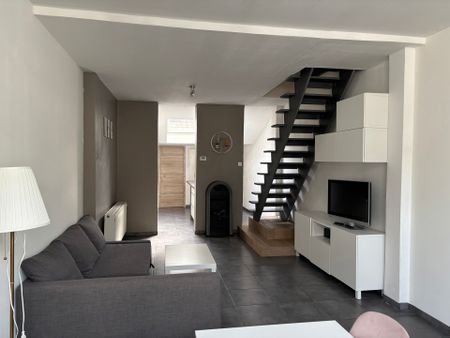 WETTEREN - Hernieuwde rijwoning - Photo 4