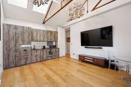 Eccleston Square, London, SW1V flat - penthouse to rent - Photo 3