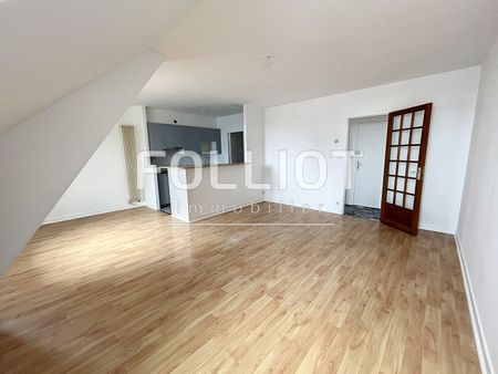 A LOUER : Appartement T4 à Fougères - Réf.2136CV - Photo 2