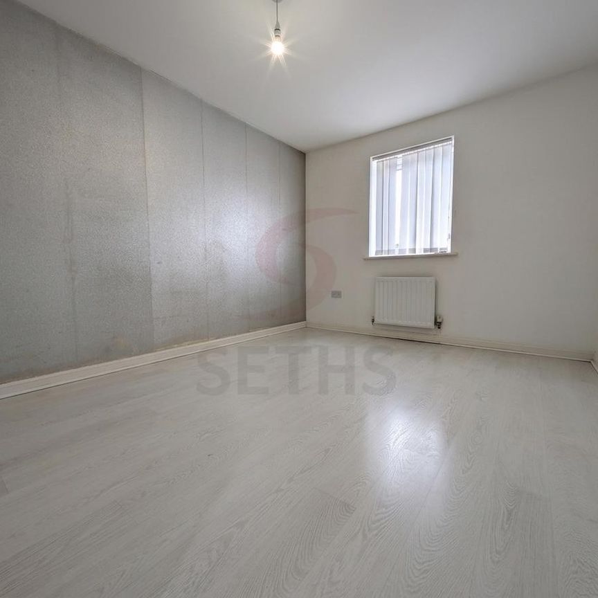 Onyx Crescent, LE4, Leicester - Photo 1
