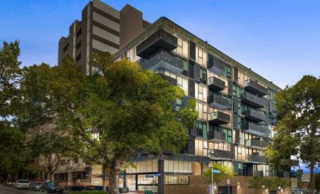 Modern One-Bedroom Apartment in Prime North Melbourne Location - Photo 3