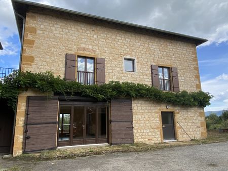 MAISON DE VILLE AVEC TERRASSE , Chazay-d'azergues - Photo 4