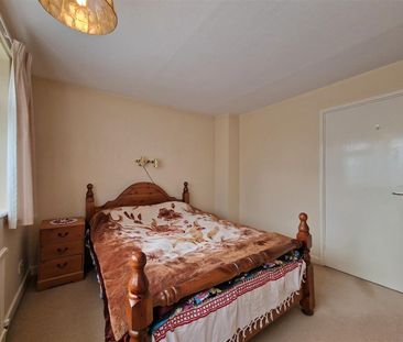 Bursdon Close, LE3, Leicester - Photo 4