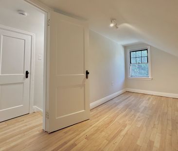 For Lease - 165 Oxford Street, London North, Ontario - Photo 2