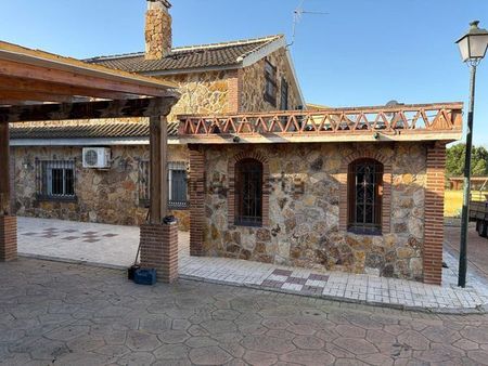 Alquiler de chalet adosado en Campanillas - Photo 3