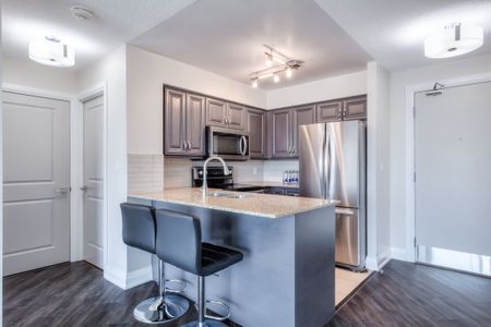 For Lease - 18 Valley Woods Road Unit# 606, Toronto, Ontario - Photo 2
