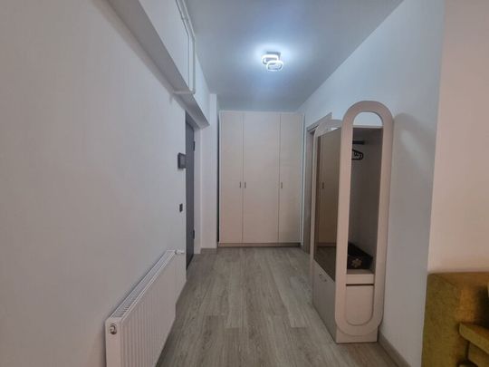 Dristor, garsoniera spatioasa, bloc nou, prima inchiriere. - Photo 1