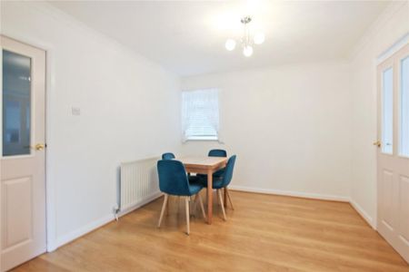 2 bedroom bungalow to rent - Photo 2
