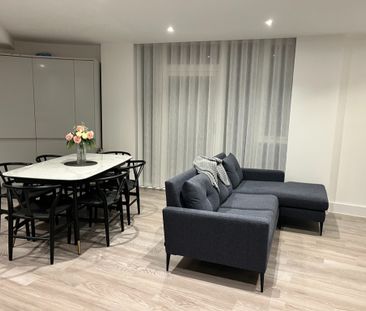 2 Bed Flat, Edgewood Mews, N3 - Photo 1