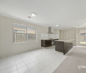 39 Tanami Street, Point Cook VIC, Belconnen - Photo 5