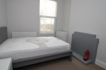 4 bedroom house to rent - Photo 4