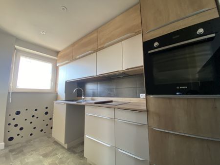 Location Appartement 3 pièces 70m² MONTIGNY LES METZ 57950 - Photo 5