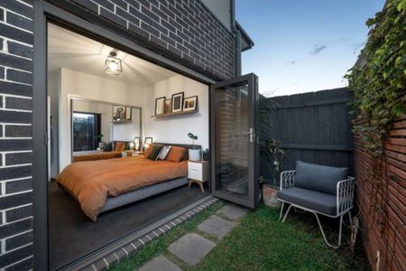 4/354 Station Street, Thornbury VIC 3071 - Photo 4