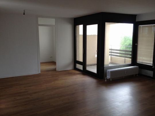 Schöne 2-Zimmer Wohnung mit Balkon in schöner Lage am Zollberg - Photo 1