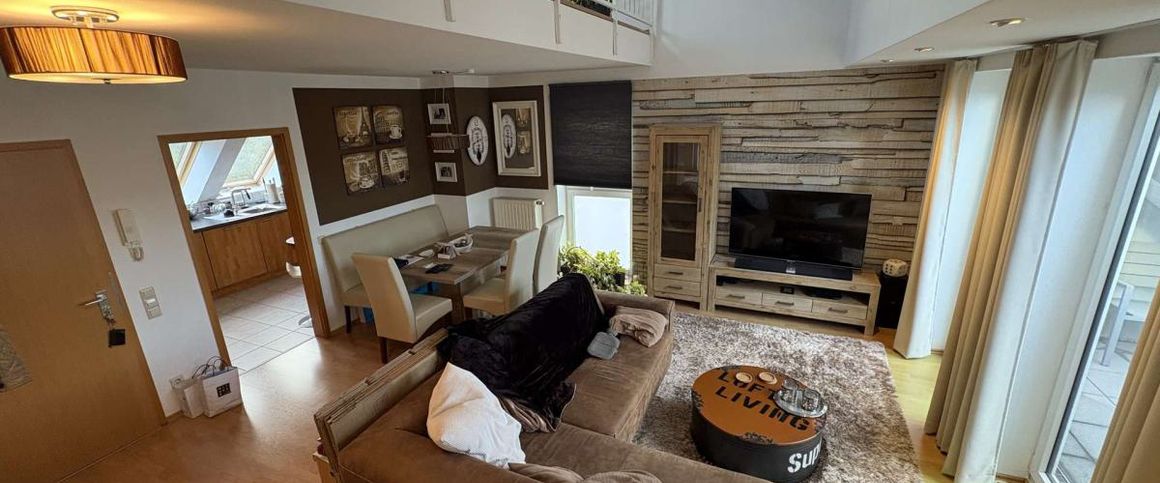 Top gepflegte Dachgeschoss-Wohnung mit Galerie in Dortmund-Aplerbeck - Photo 1