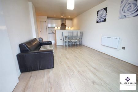 1 Bedroom Flat/Apartment To Let - Photo 3