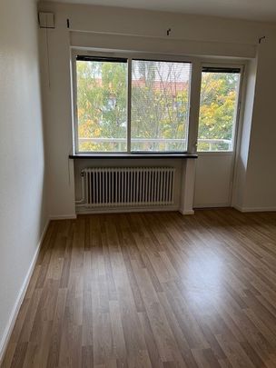 Övre Eneborgsvägen 19 - Photo 1