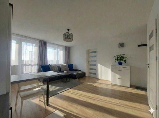 Zobacz >Słoneczne mieszkanie na ostatnim piętrze 38.5 m² - Photo 1