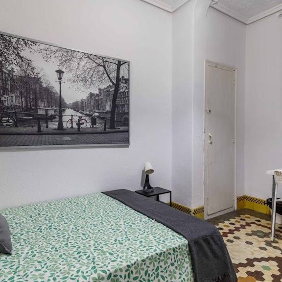 Málaga, Andalusia 29001 - Photo 1