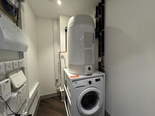 Lavender House, Staines, Surrey, TW18 - Photo 1