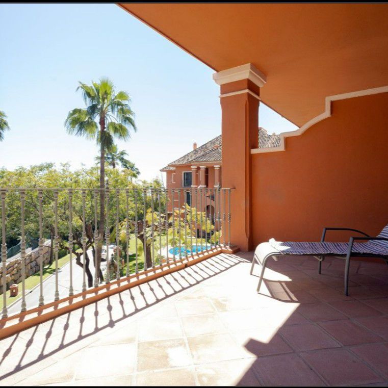 Alquiler Apartamento en Monte Halcones, Benahavís - Photo 1