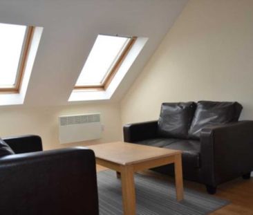 Price £1,200 pcm - Available Now - Furnished - Photo 1