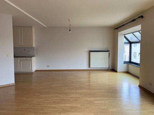 Zeer ruim appartement met 2 slaapkamers - Photo 1