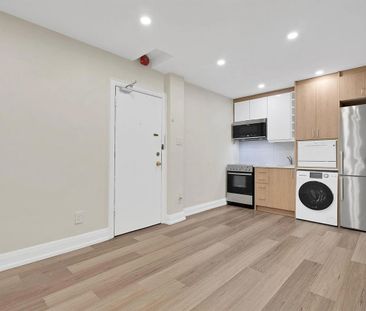 448 Spadina Road - Photo 1