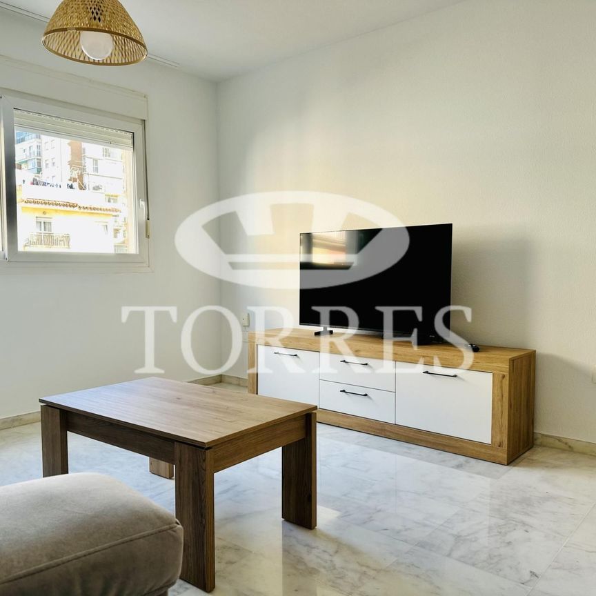 Piso de alquiler en Calle Héroe de Sostoa, Parque Ayala - Jardín de la Abadía - Huelín - Photo 1