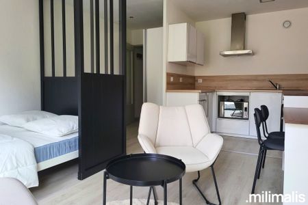 Location Appartement 1 pièce 31m² MOULINS LES METZ 57160 - Photo 2