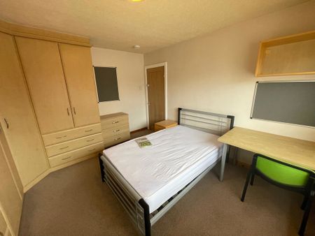 Farndale Avenue, Osbaldwick - P10624 - Photo 3