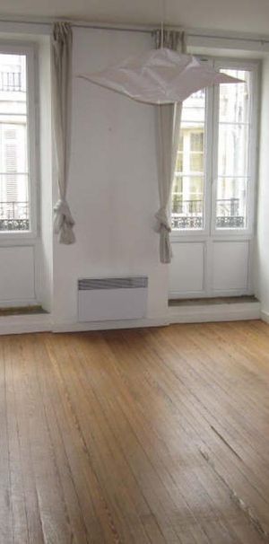 Location Appartement 1 pièce 35m² BORDEAUX 33000 - Photo 1