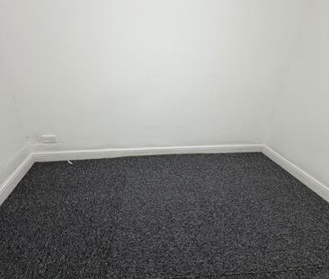 Room in a Shared House, Kingsley Road, E7 - Photo 3