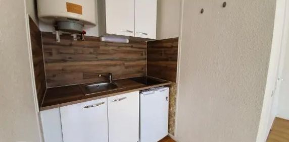 Appartement à louer 1 pièce 26.61m² - Photo 2