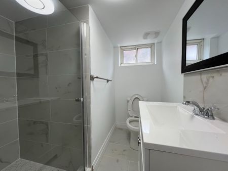 For Lease - 35 Vauxhall Drive Unit# Lower, Toronto, Ontario - Photo 2