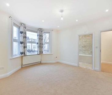 St Leonards Road, Mortlake, SW14 - Photo 2