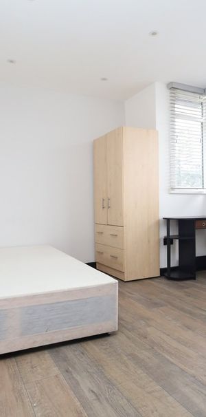 Studio Flat, Donnybrook Road, SW16 - Photo 1