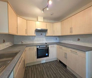 North Leas Avenue, Scarborough, YO12 - Photo 5