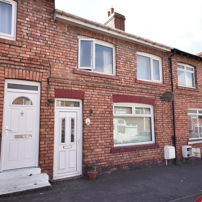 4 bedroom property to rent - Photo 1