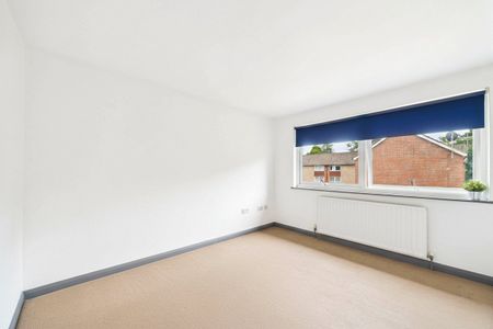 2 bedroom Maisonette in Fernley Court, Maidenhead - Photo 5