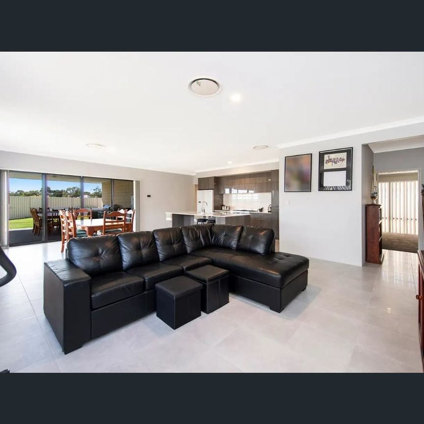 Your Dream Family Home Awaits - Photo 1