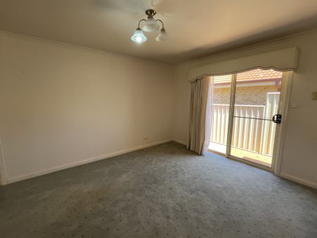 Stylish 3-Bedroom Home in Prime Location! - Photo 2