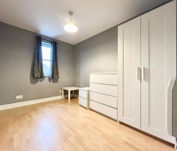 2 Bedroom Flat - Purpose Built To Let - Photo 5