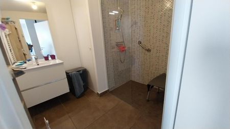 Location Appartement 2 pièces 46m² DAX 40100 - Photo 5